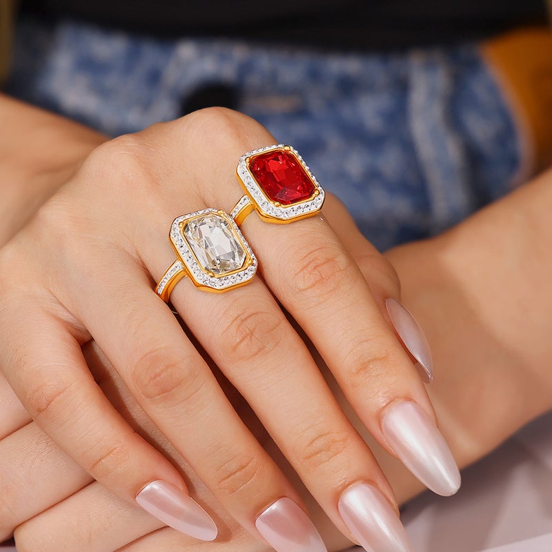 New Rectangular Ring With Large Diamond Niche Light Luxury Titanium Steel Plated 18K Gold Court Style Ring - Image 3